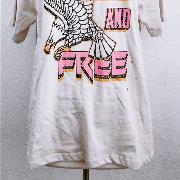 Wild and Free Distressed T-Shirt - Picture 3 of 4